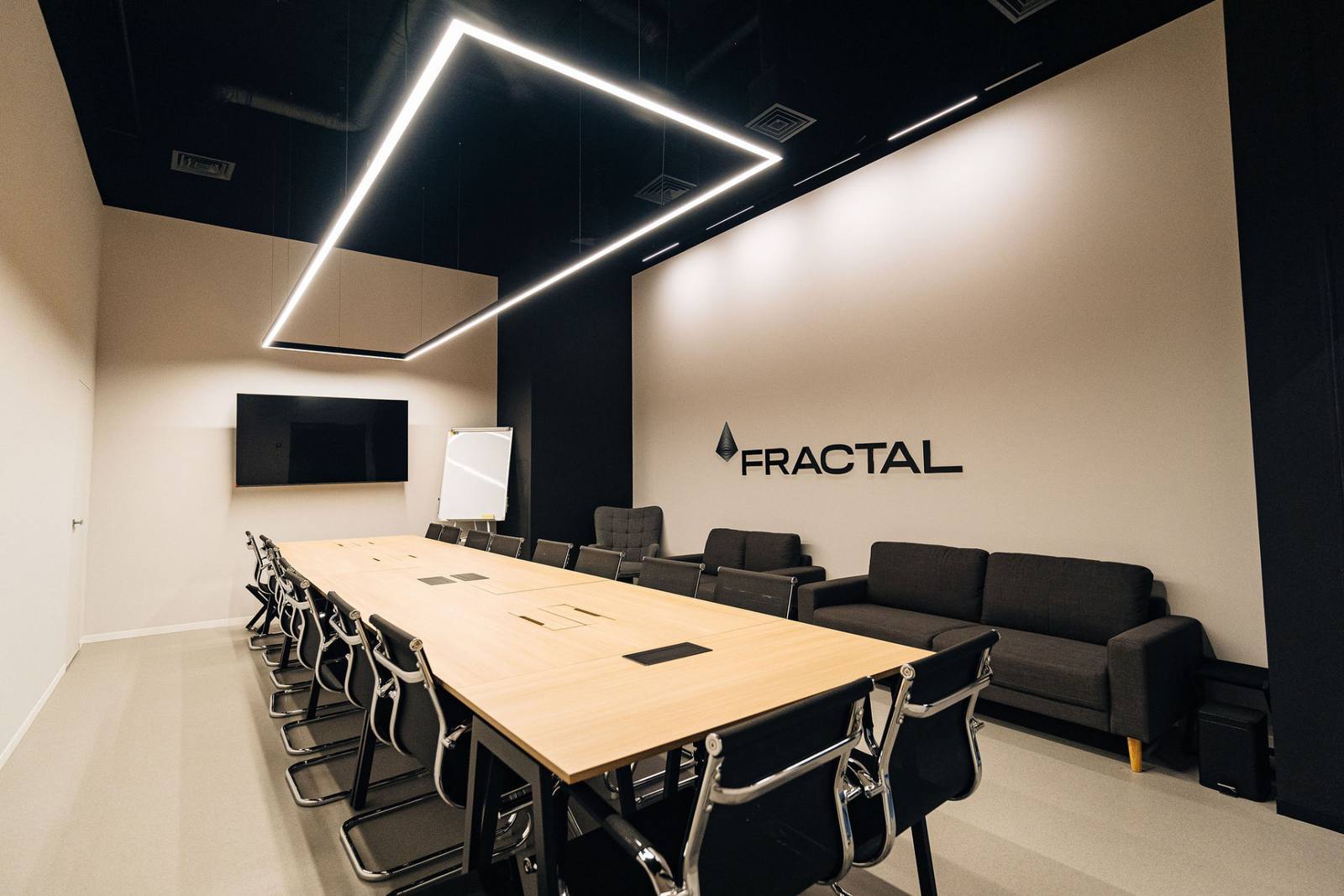 Meeting & Zoom Rooms